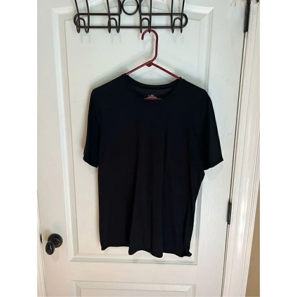Under Armour Black short sleeve T-shirt